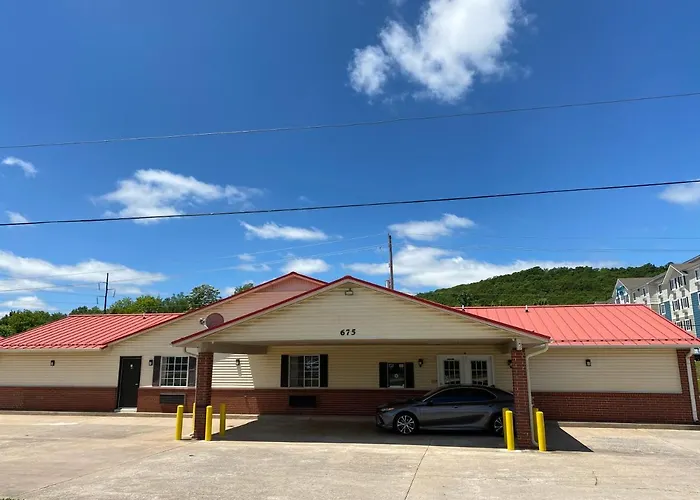 Regency 7 Motel